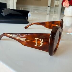 DSQUARED2 Women's Oversized Tortoiseshell Brown Sunglasses